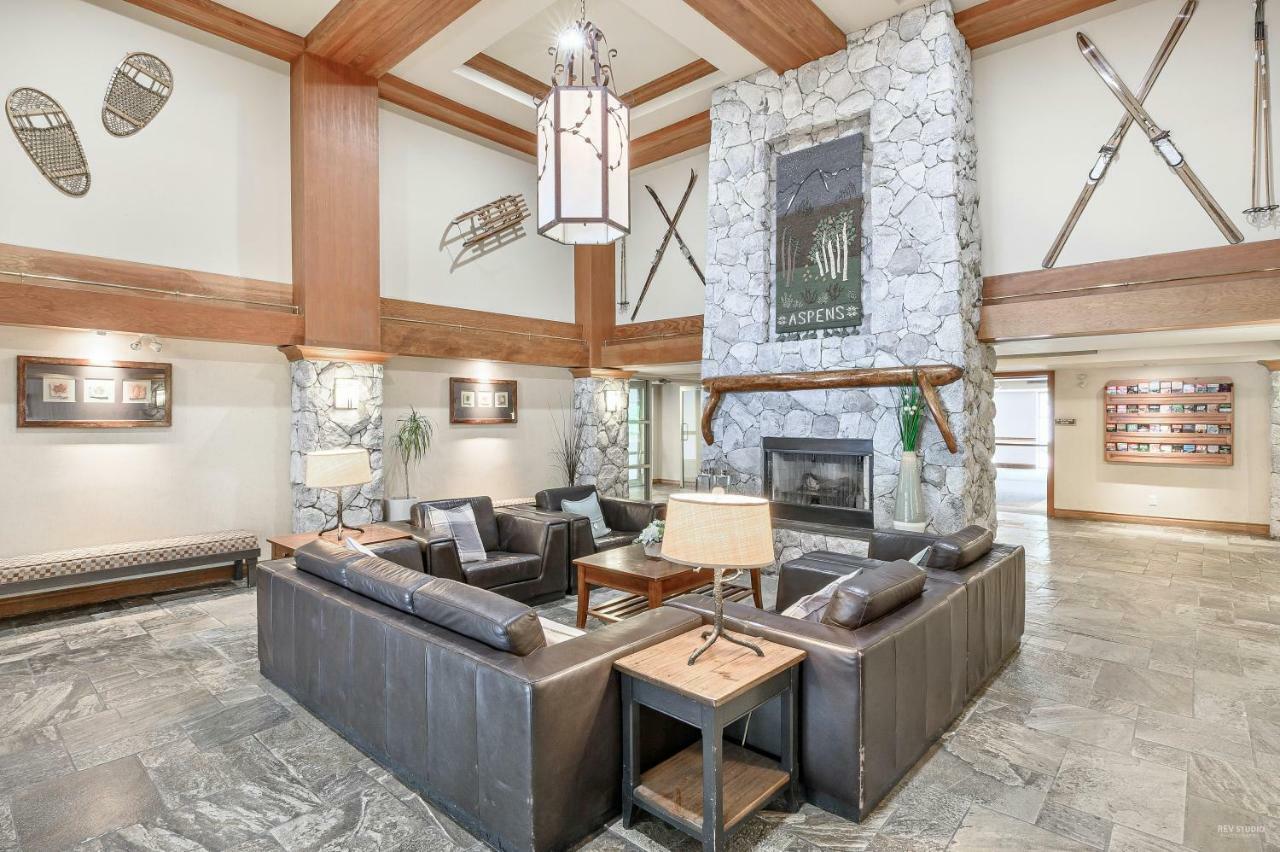 The Best Ski-In/Ski-Out At The Aspens Whistler Exterior foto